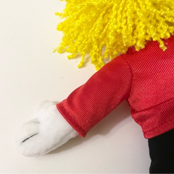 Chuck E. Cheese 2004 Helen Red Shirt Black Pants Limited Edition - Picture 10 of 15